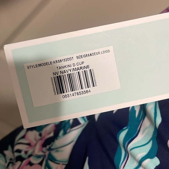 NWT SWIMWEAR FLORAL TOP - Picture 3 of 3